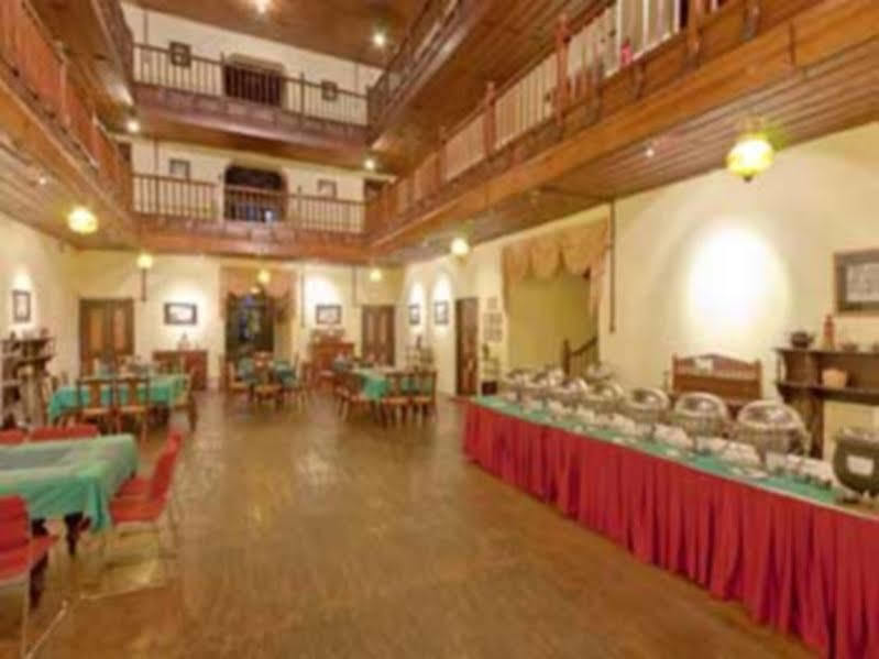 Chevron Fairhavens, Nainital Hotel Buitenkant foto