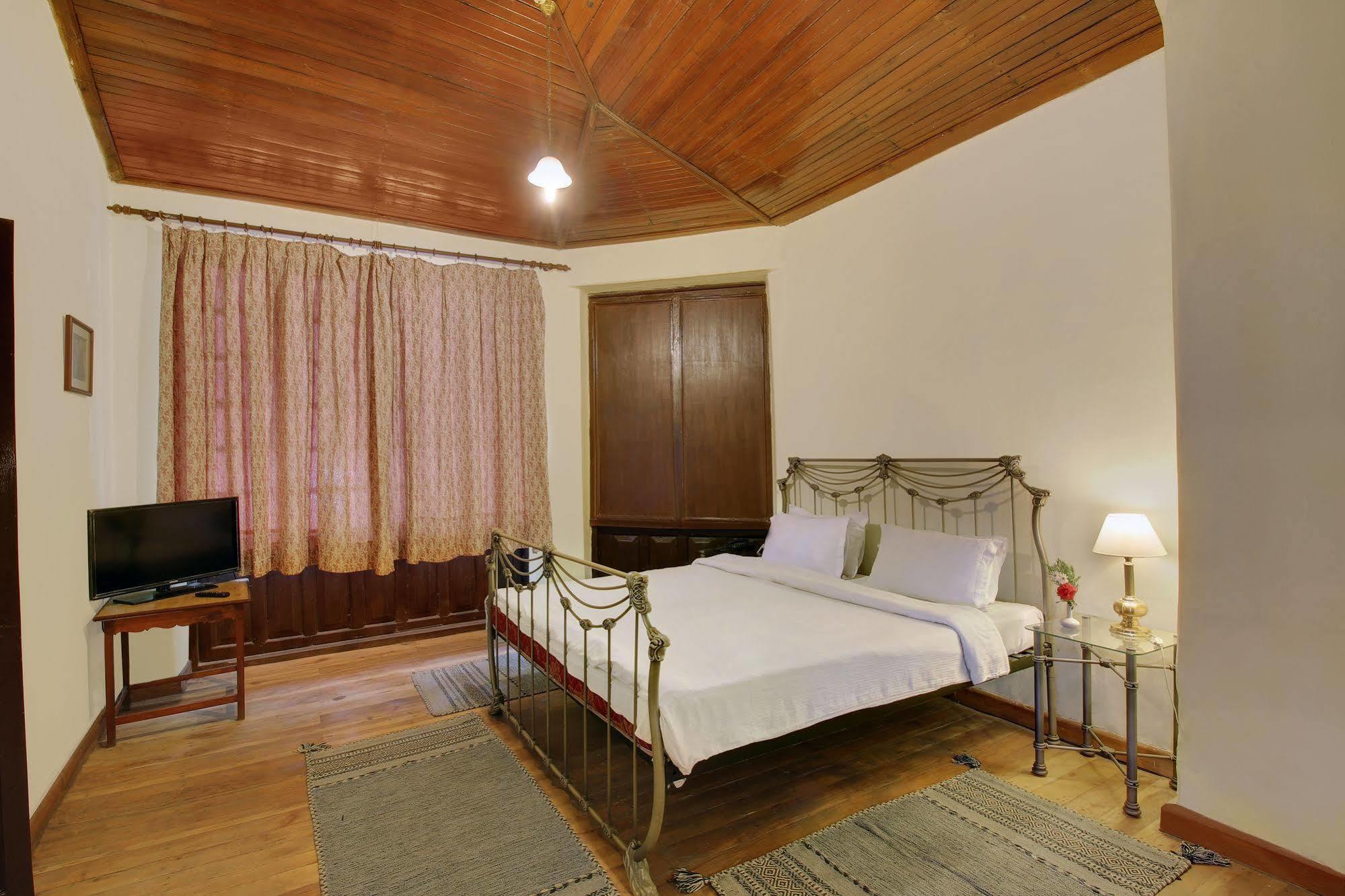 Chevron Fairhavens, Nainital Hotel Buitenkant foto