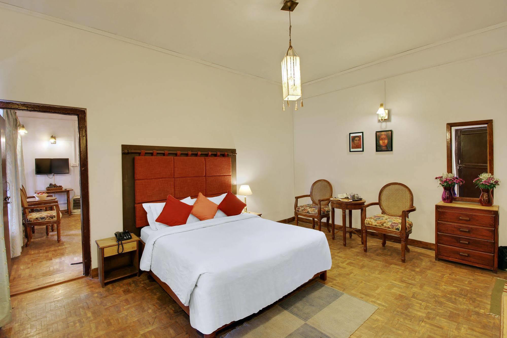 Chevron Fairhavens, Nainital Hotel Buitenkant foto